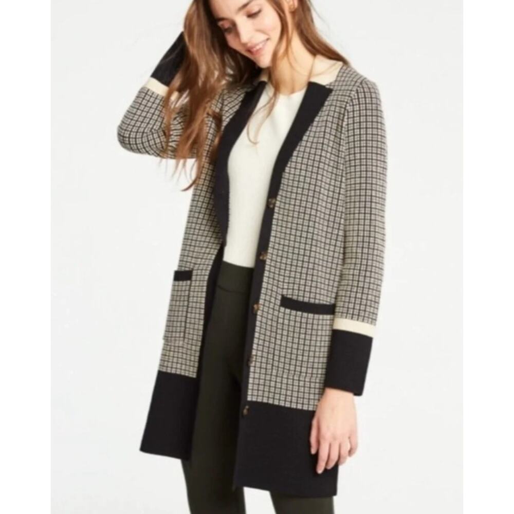Ann Taylor Black and Cream Houndstooth Long Cardigan